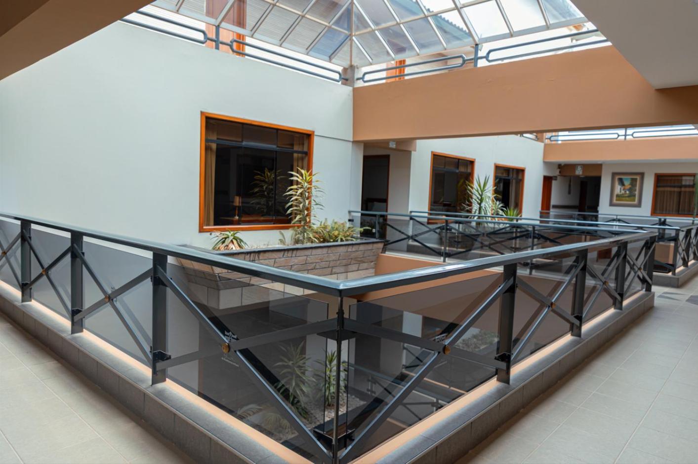 Gran Hotel Continental Кахамарка Экстерьер фото